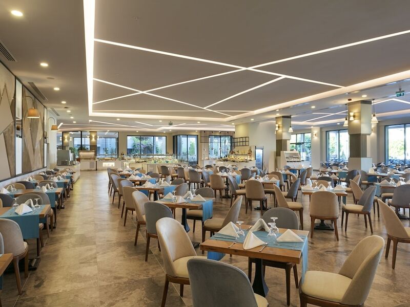 Mövenpick Resort Antalya Tekirova 