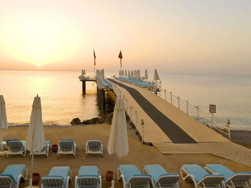 Amara Luxury Resort