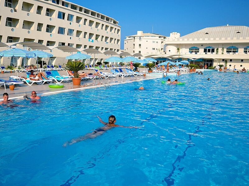 DAİMA BİZ RESORT